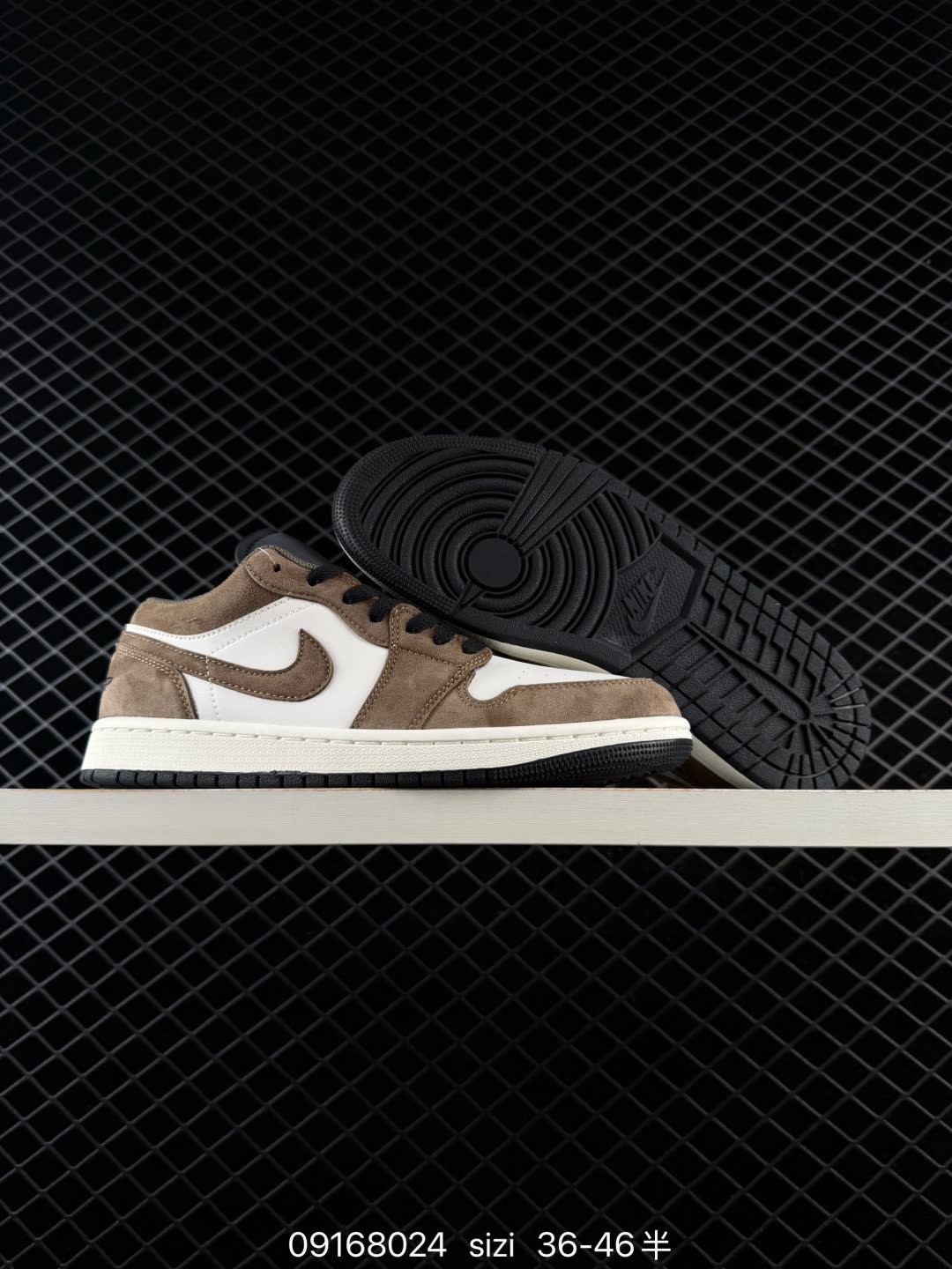 Nike Air Jordan 1 Low-553558-200